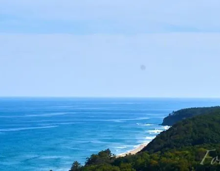 The Cliff Lux Obzor, Burgas, Bulgaria Apartment